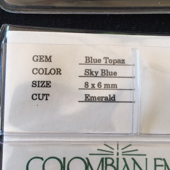 Pair of loose blue topaz emerald cut stones - Picture 2 of 3